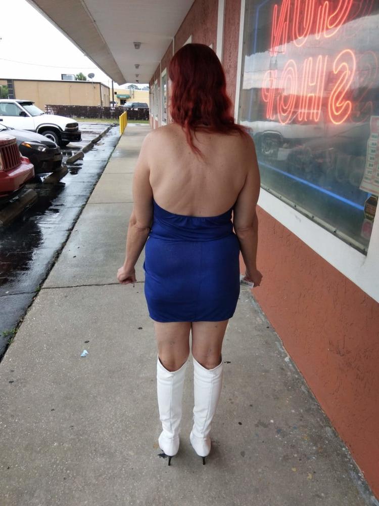 25P Milfs &amp; Gilfs wearing boots no.26