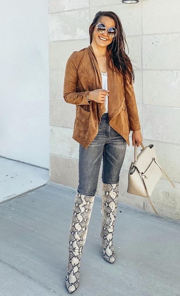 25P Insta Milfs &amp; Gilfs Wearing Boots no.18