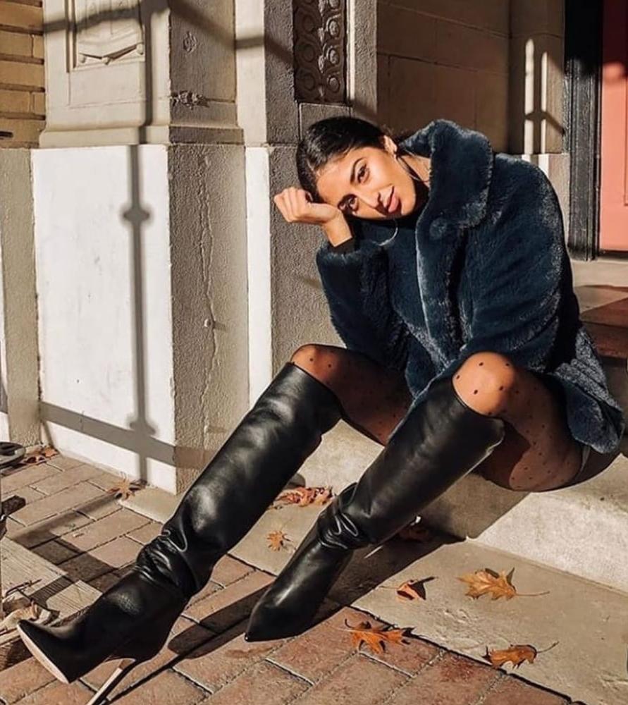 25P Insta Milfs &amp; Gilfs Wearing Boots no.21