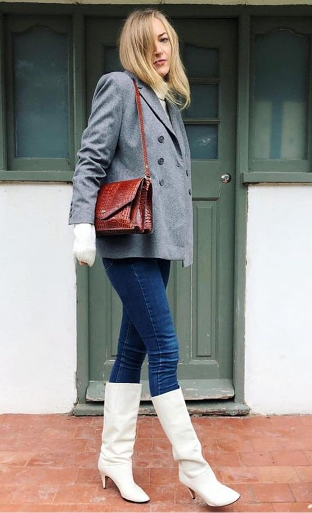 25P Insta Milfs &amp; Gilfs Wearing Boots no.21