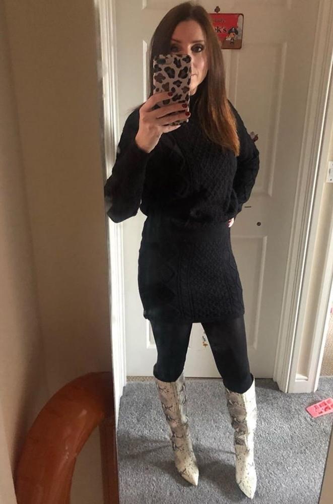 25P Insta Milfs &amp; Gilfs Wearing Boots no.21