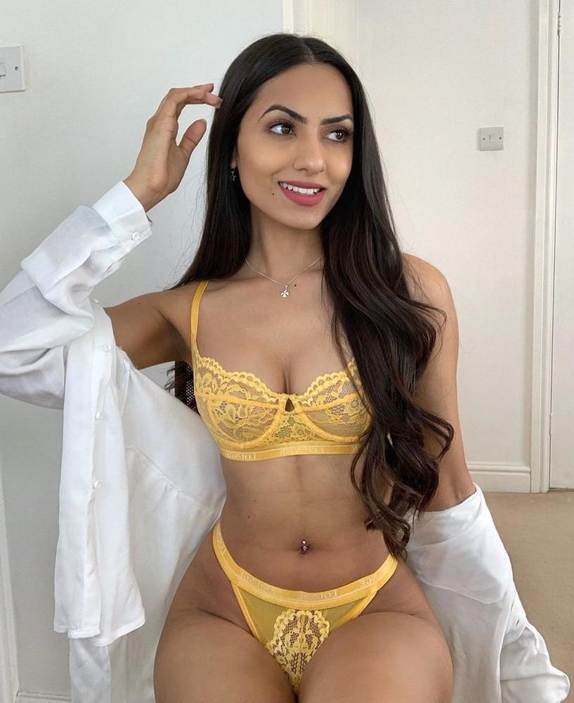 24P Nude Indian Women 55