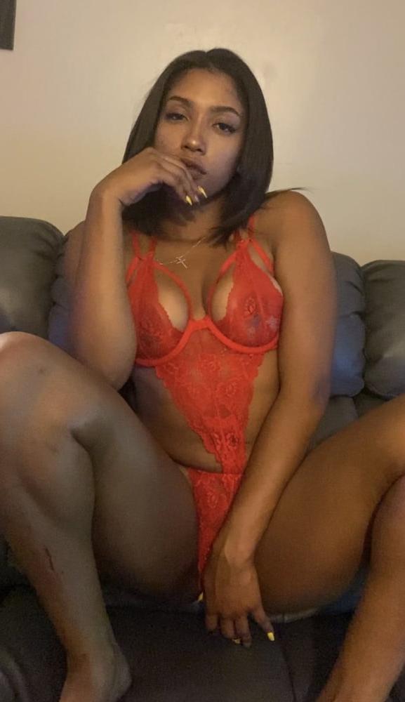 11P Sexy ebony