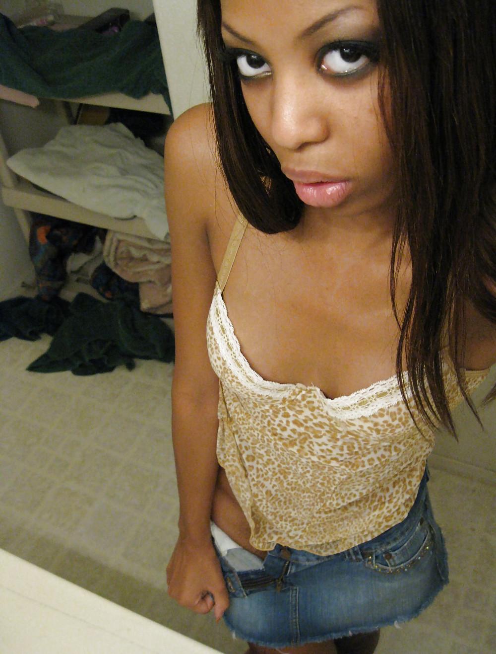 25P Ebony Babe