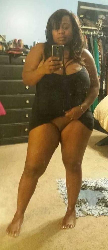 25P Black Series 01: From MILF to GILF with Matures in between