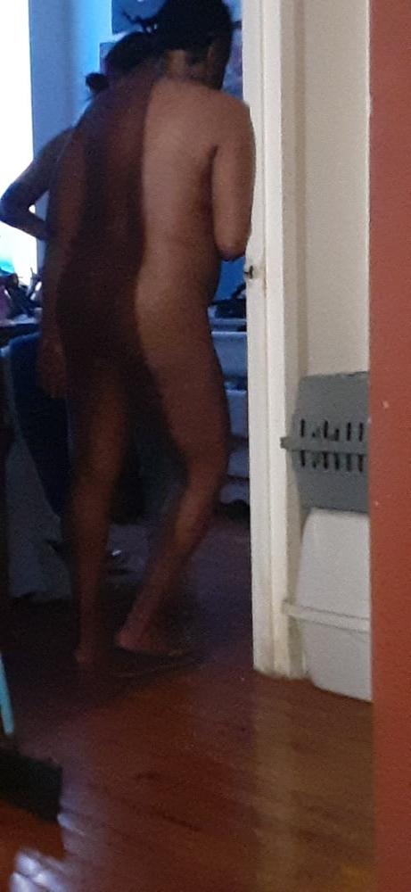 25P CORONAVIRUS BUTTNAKED 9
