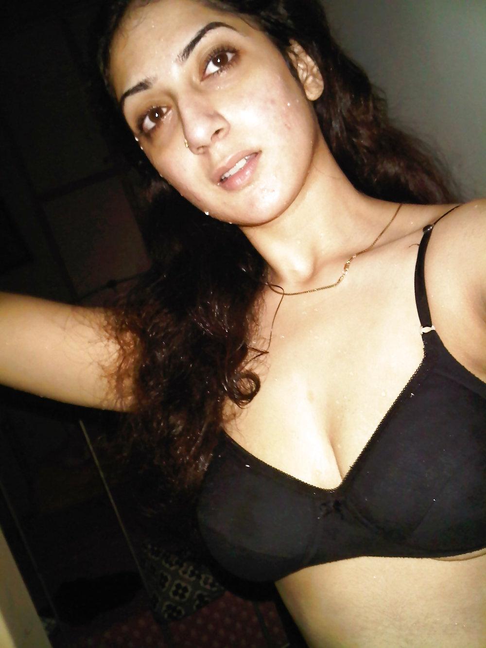 24P Selfshot Indian slut