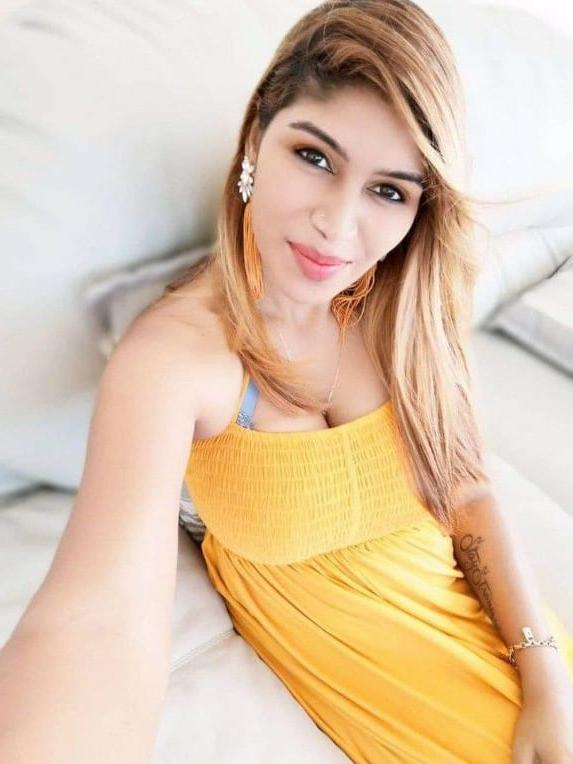 18P Indian Babe