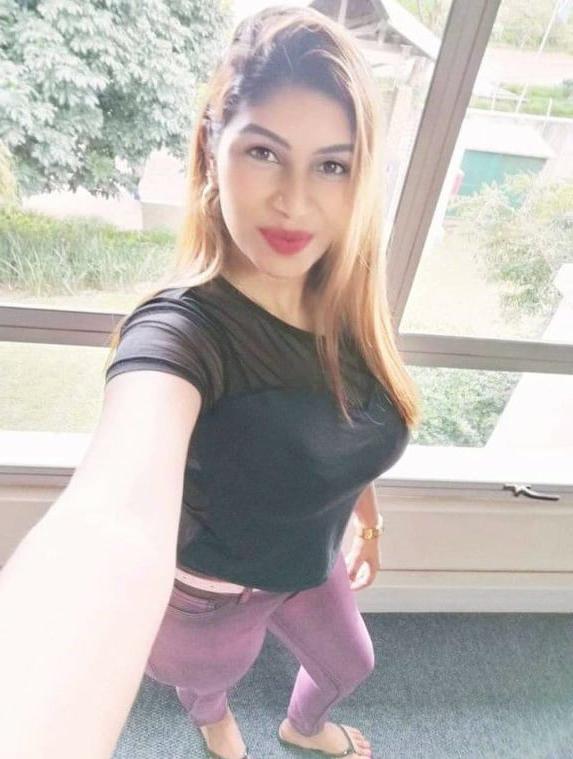 18P Indian Babe