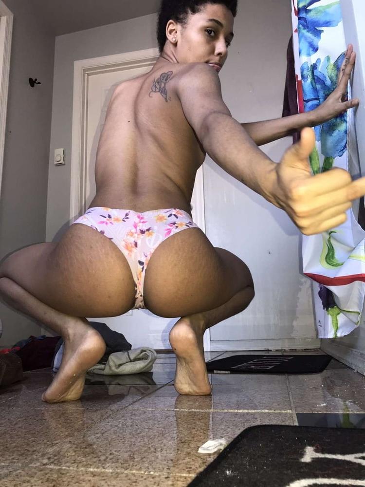 25P Exposed slut