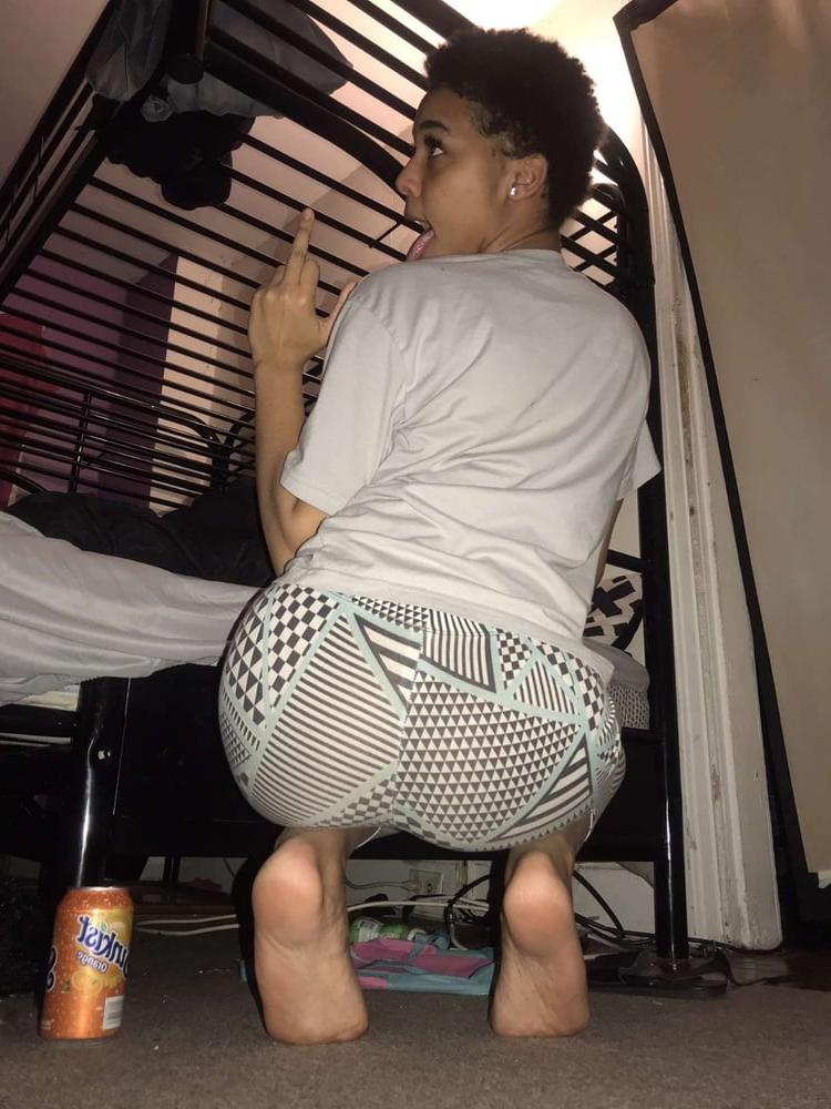 25P Exposed slut