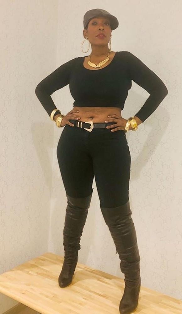25P Insta Milfs &amp; Gilfs Wearing Boots no.10