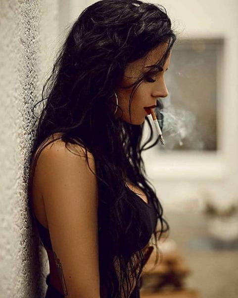 25P lovely smoking 8