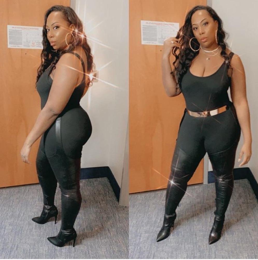 25P Milfs &amp; Gilfs wearing boots no.42