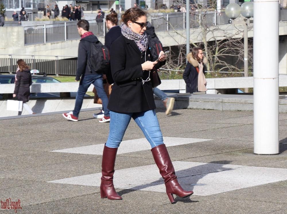25P Milfs &amp; Gilfs wearing boots no.42
