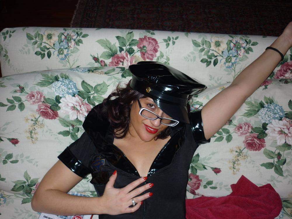 25P Nasty Wife
