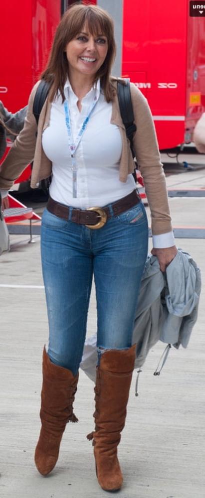 16P Carol Vorderman wearing Boots no.9