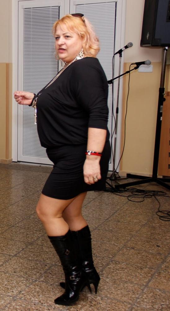 25P Milfs &amp; Gilfs wearing boots no.20