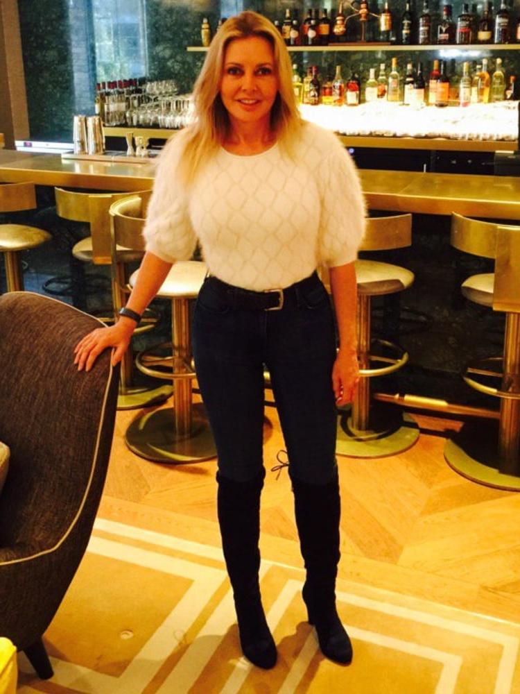 13P Carol Vorderman wearing Boots no.3