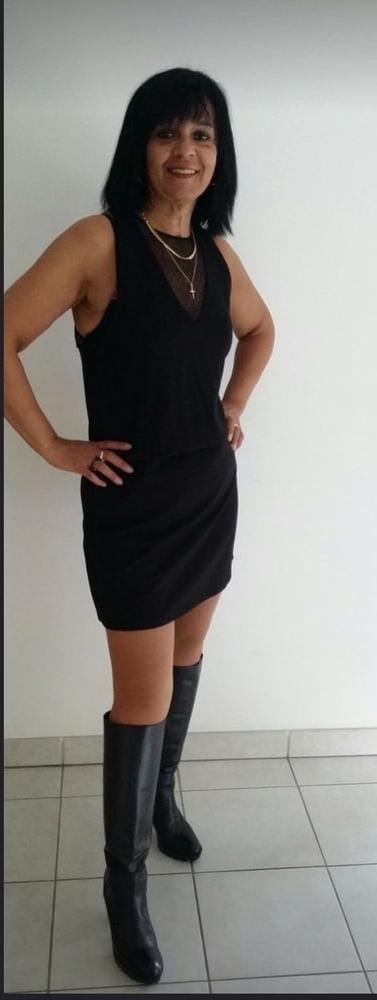 25P Milfs &amp; Gilfs wearing boots no.21