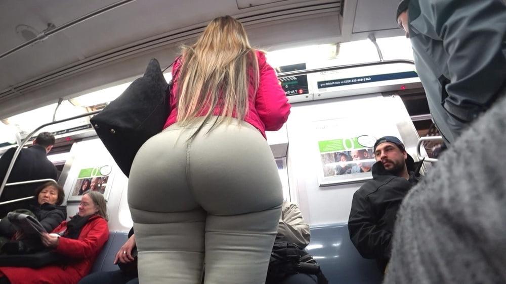 25P Big Tits and Big Ass 21!PICS!