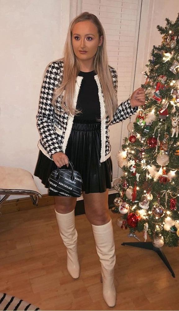 25P Insta Milfs &amp; Gilfs Wearing Boots no.12