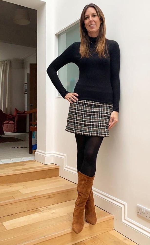 25P Insta Milfs &amp; Gilfs wearing boots 9