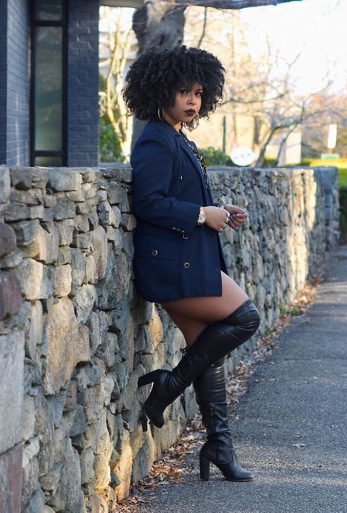 25P Insta Milfs &amp; Gilfs wearing boots 9