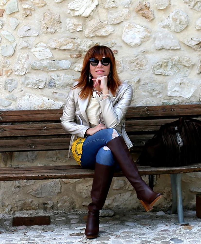 25P Milfs &amp; Gilfs wearing boots no.10