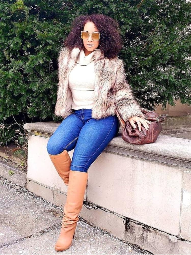25P Milfs &amp; Gilfs wearing boots no.39