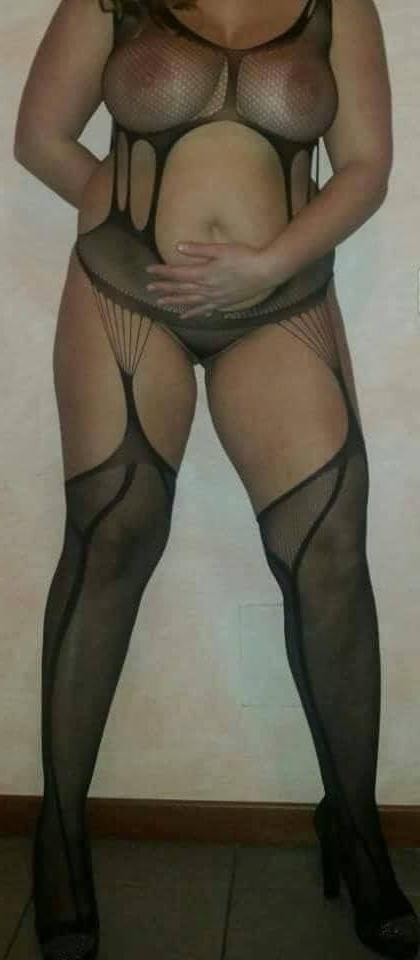 25P mature slut wife