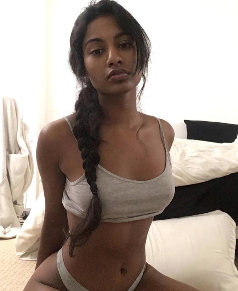 25P Nude Indian Women 56