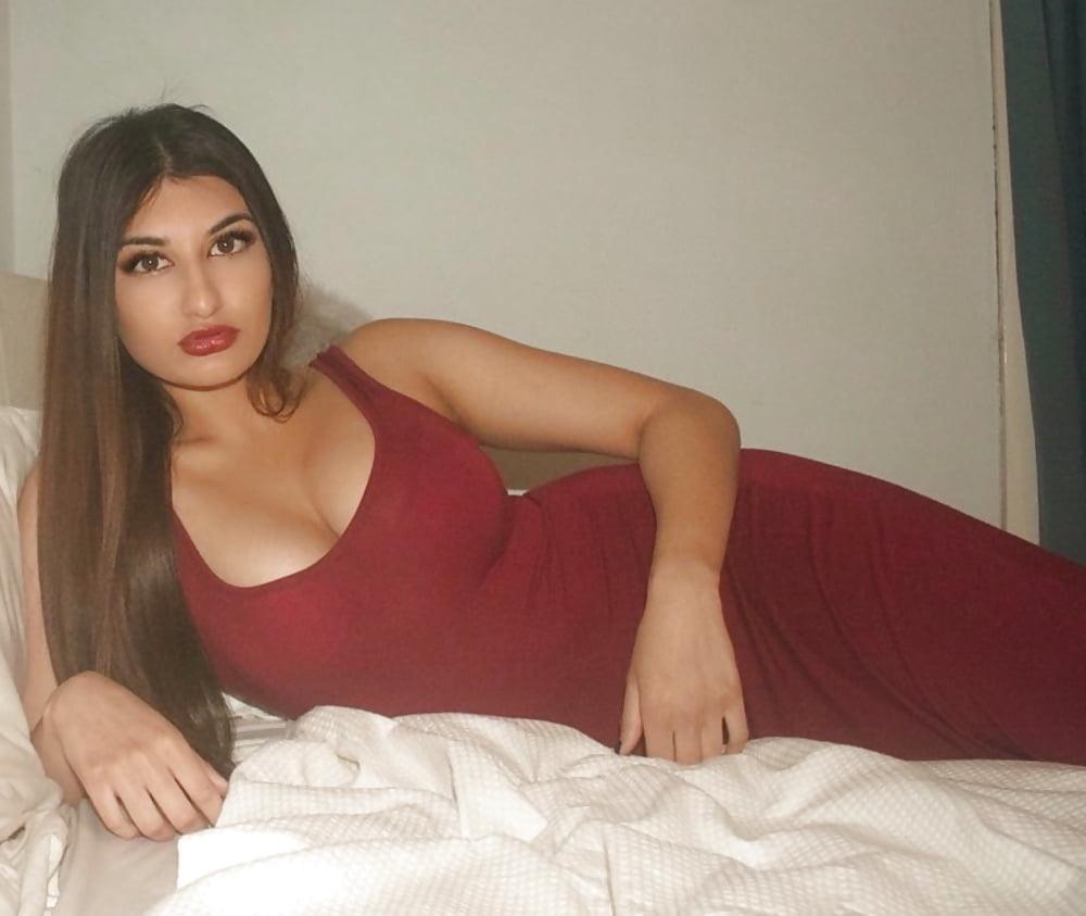 25P Nude Indian Women 56
