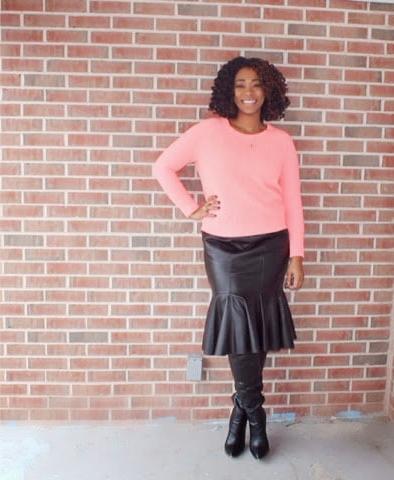25P Ebony Goddess wearing Boots no.2