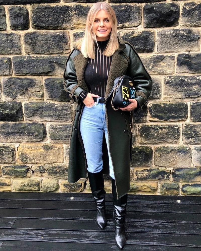 25P Milfs &amp; Gilfs wearing boots no.38