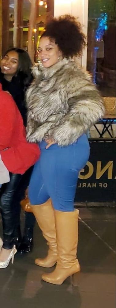 25P Milfs &amp; Gilfs wearing boots no.38