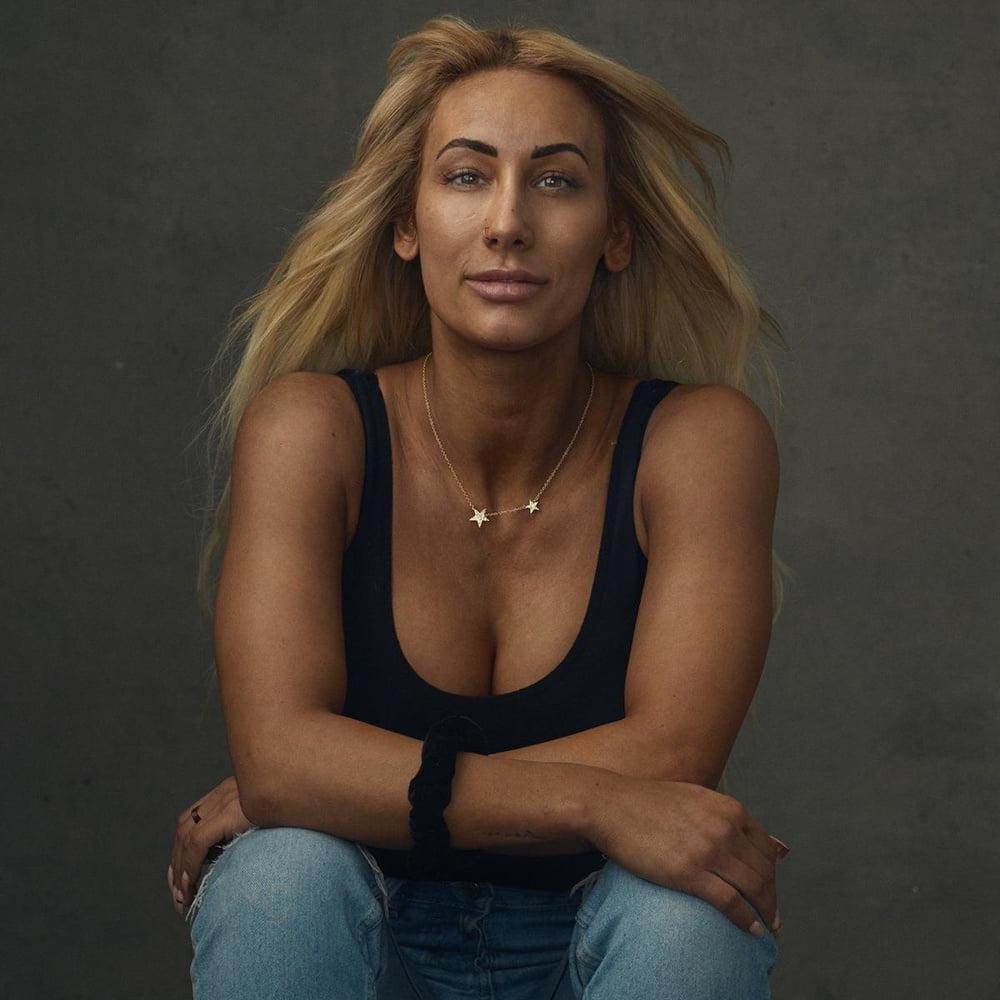 25P WWE No Makeup Photoshoot Gallery 2020