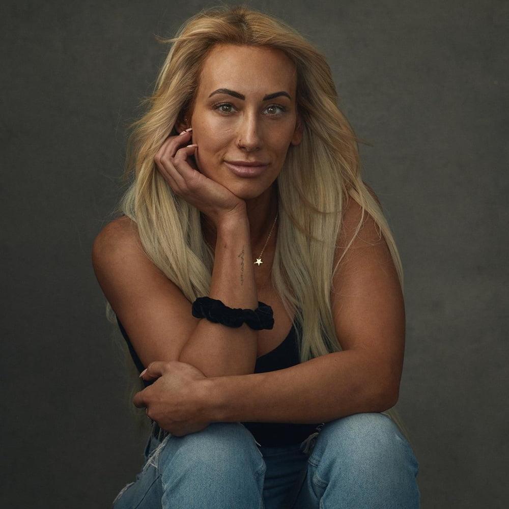 25P WWE No Makeup Photoshoot Gallery 2020
