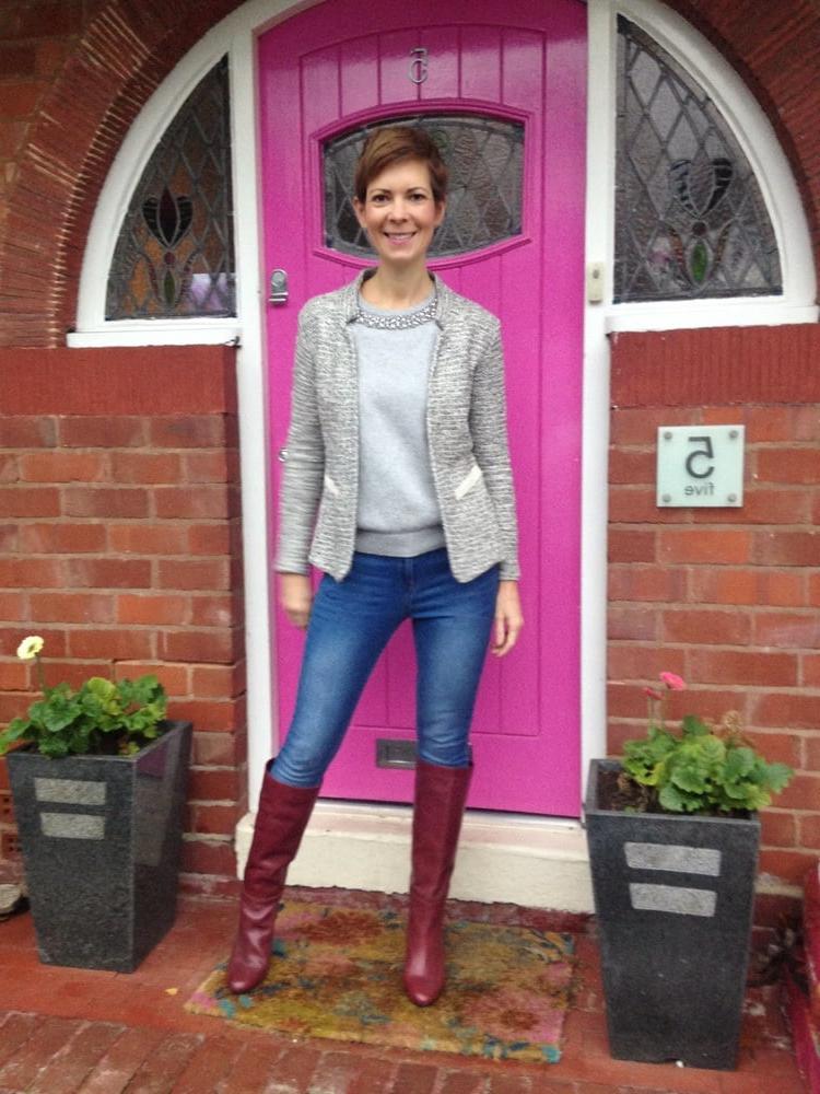 25P Milfs &amp; Gilfs wearing boots no.23