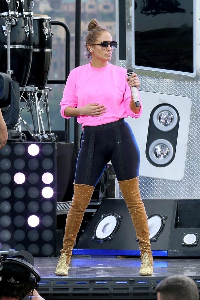 25P JLo with Boots Vol 03