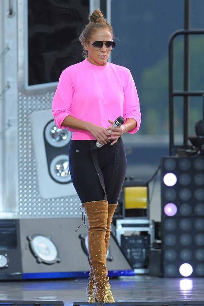 25P JLo with Boots Vol 03