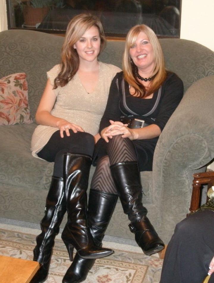 25P Milfs &amp; Gilfs wearing boots no.29