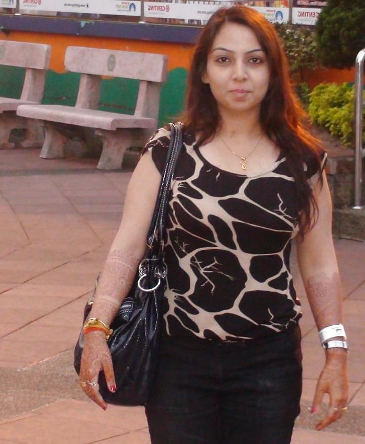 25P Sexy indian..no porn