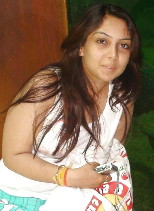 25P Sexy indian..no porn