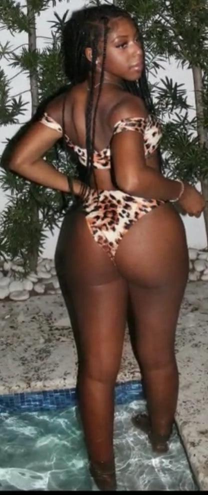 25P Sweet Young Ebony Pussy(18-23)
