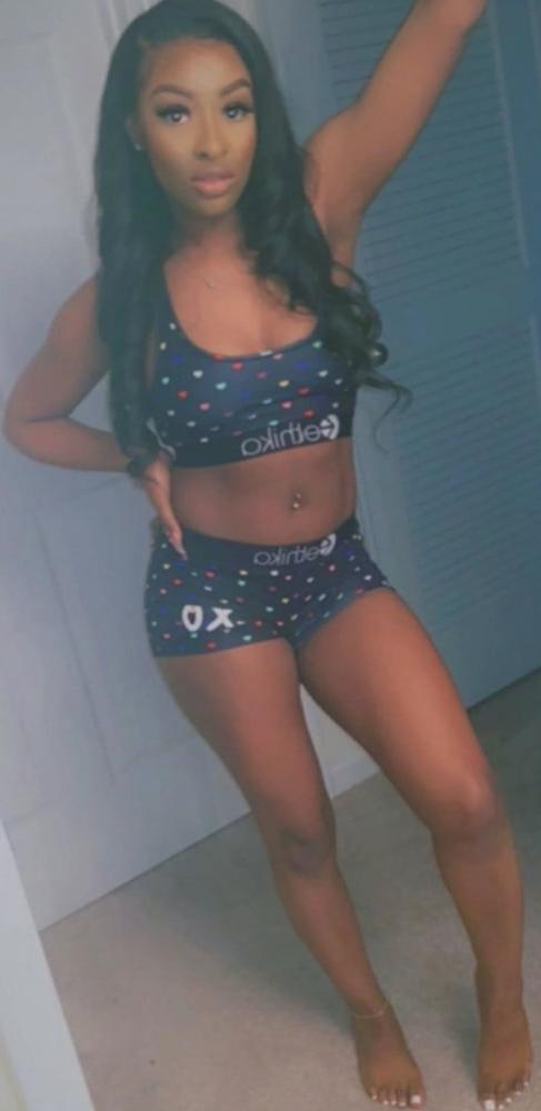 25P Sweet Young Ebony Pussy(18-23)