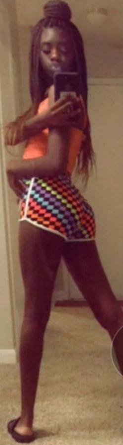 25P Sweet Young Ebony Pussy(18-23)
