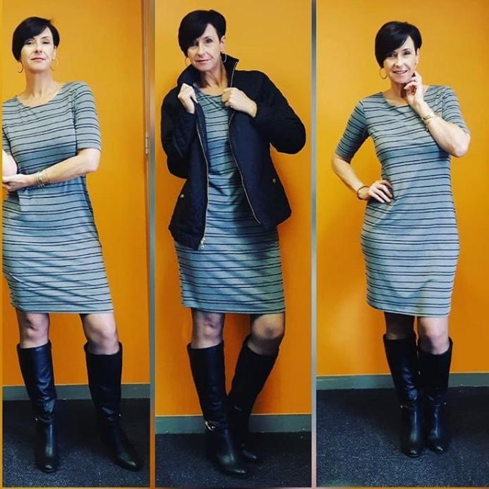 25P Insta Milfs &amp; Gilfs Wearing Boots 8