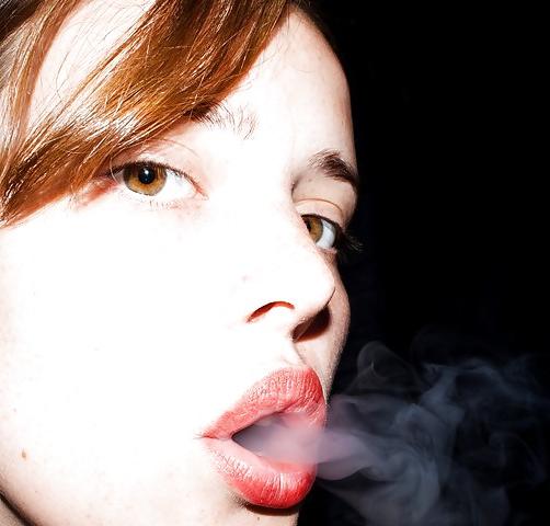 9P Smoking section4