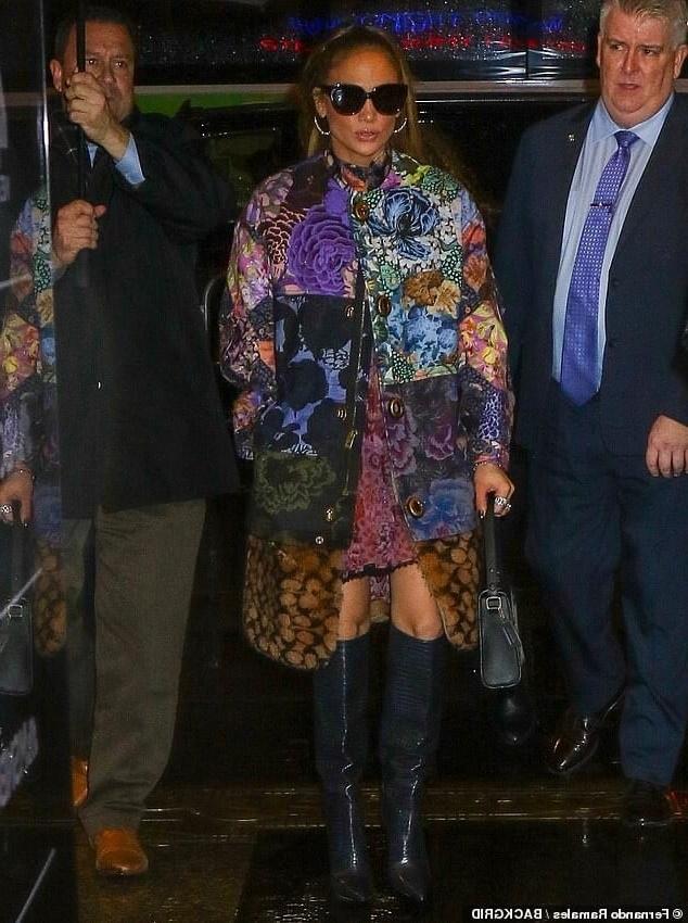 25P JLo with Boots Vol 02